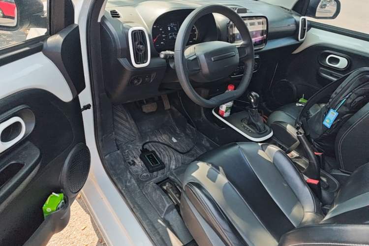 Used Roewe Clever 2022 311km QiQi BoBo Edition Driver Seat