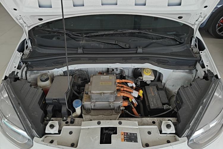Used Roewe Clever 2022 311km QiQi BoBo Edition Engine Bay