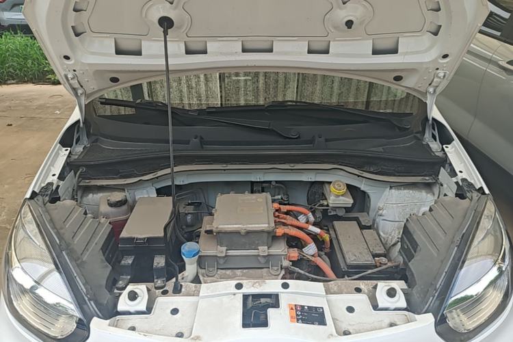Used Roewe Clever 2022 311km QiQi BoBo Edition Engine Bay