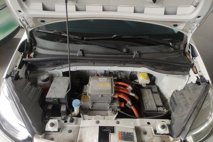 Used Roewe Clever 2022 311km QiQi BoBo Edition Engine Bay