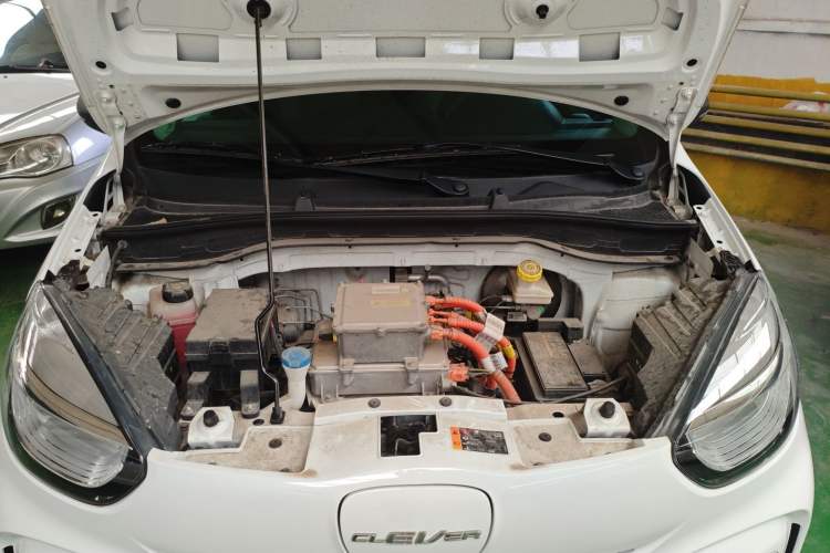 Used Roewe Clever 2022 311km QiQi BoBo Edition Engine Bay