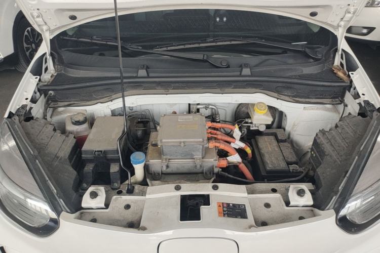 Used Roewe Clever 2022 311km QiQi BoBo Edition Engine Bay