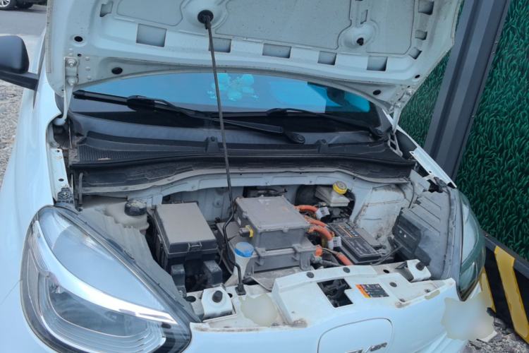 Used Roewe Clever 2022 311km QiQi BoBo Edition Engine Bay