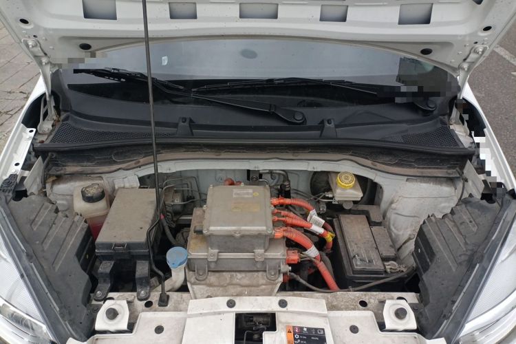 Used Roewe Clever 2022 311km QiQi BoBo Edition Engine Bay