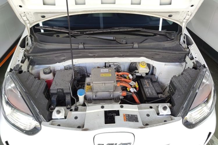 Used Roewe Clever 2022 311km QiQi BoBo Edition Engine Bay