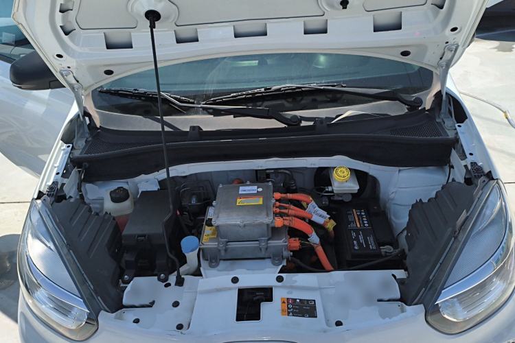 Used Roewe Clever 2022 311km QiQi BoBo Edition Engine Bay