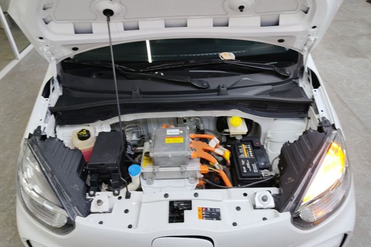 Used Roewe Clever 2022 311km QiQi BoBo Edition Engine Bay