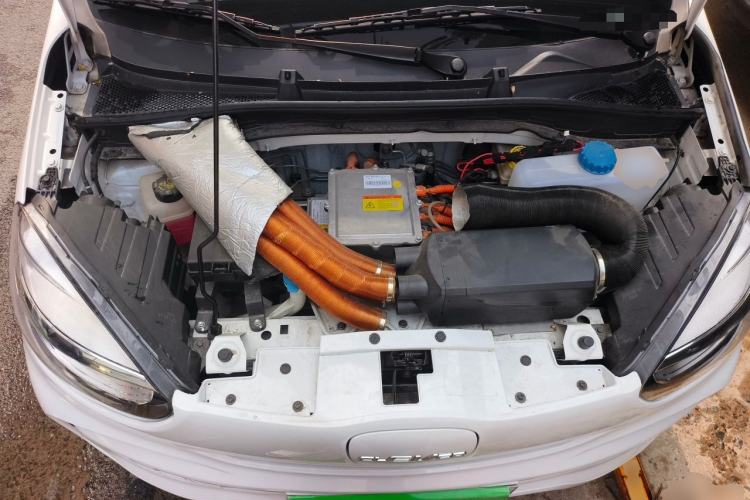 Used Roewe Clever 2022 311km QiQi BoBo Edition Engine Bay