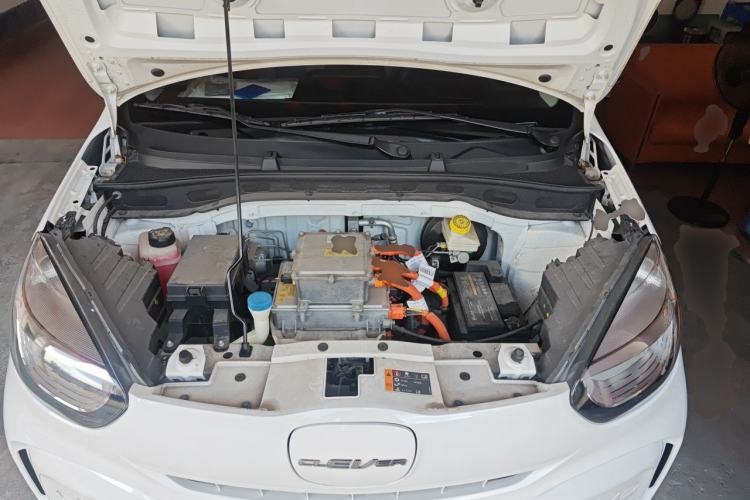 Used Roewe Clever 2022 311km QiQi BoBo Edition Engine Bay