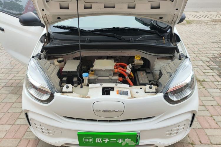 Used Roewe Clever 2022 311km QiQi BoBo Edition Engine Bay