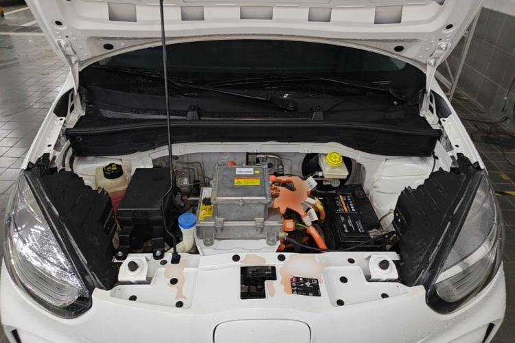Used Roewe Clever 2022 311km QiQi BoBo Edition Engine Bay