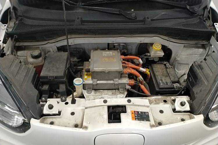Used Roewe Clever 2022 311km QiQi BoBo Edition Engine Bay