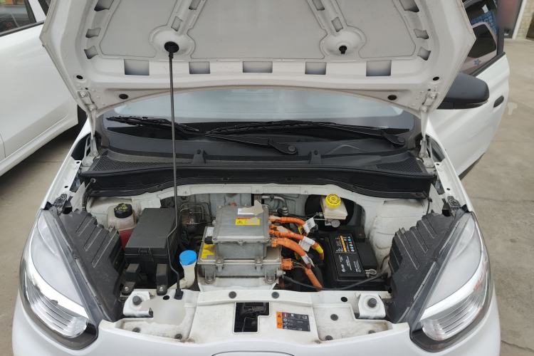 Used Roewe Clever 2022 311km QiQi BoBo Edition Engine Bay