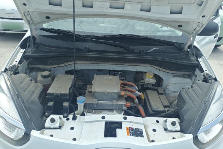 Used Roewe Clever 2022 311km QiQi BoBo Edition Engine Bay