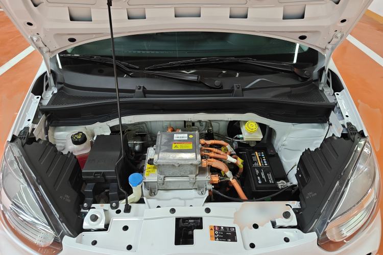 Used Roewe Clever 2022 311km QiQi BoBo Edition Engine Bay