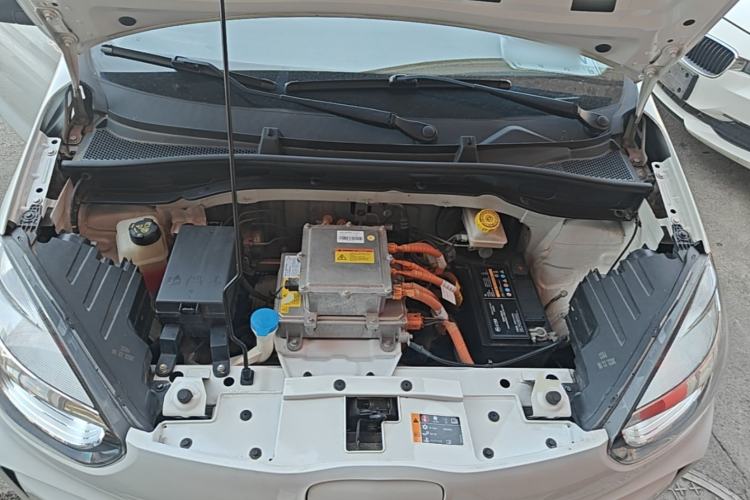 Used Roewe Clever 2022 311km QiQi BoBo Edition Engine Bay
