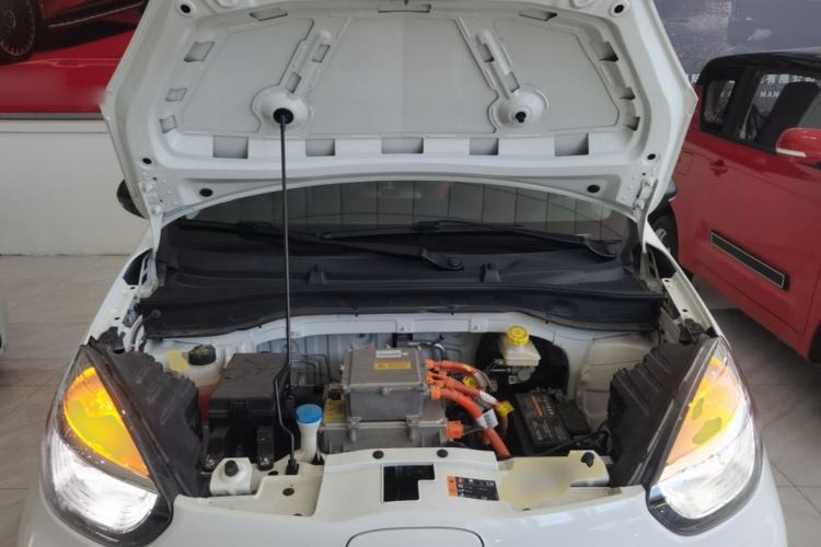 Used Roewe Clever 2022 311km QiQi BoBo Edition Engine Bay