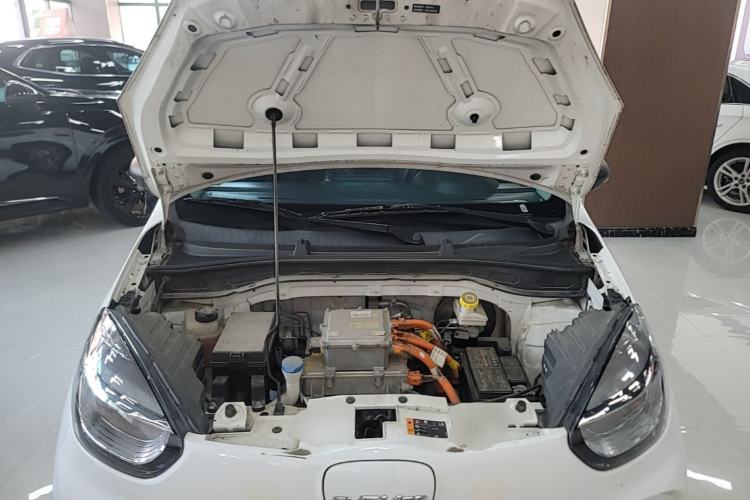 Used Roewe Clever 2022 311km QiQi BoBo Edition Engine Bay