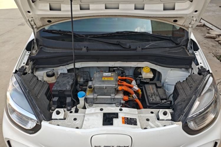 Used Roewe Clever 2022 311km QiQi BoBo Edition Engine Bay