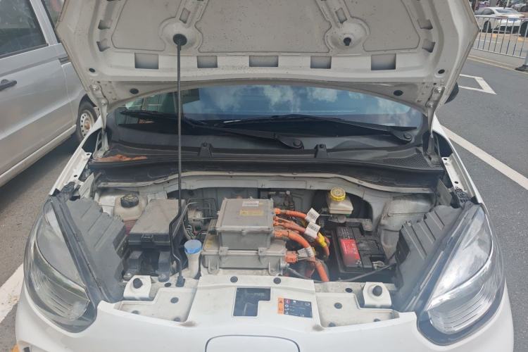 Used Roewe Clever 2022 311km QiQi BoBo Edition Engine Bay
