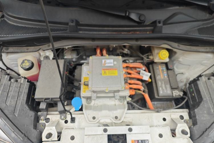 Used Roewe Clever 2022 311km QiQi BoBo Edition Engine Bay