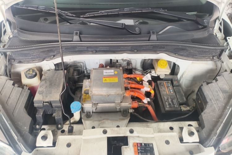 Used Roewe Clever 2022 311km QiQi BoBo Edition Engine Bay