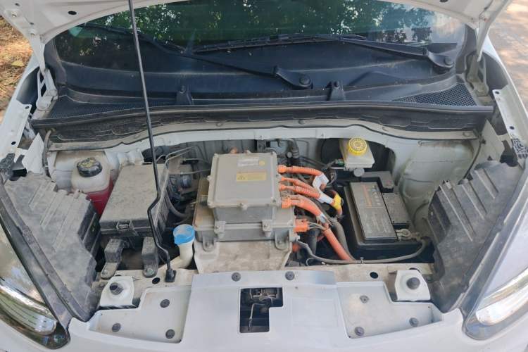 Used Roewe Clever 2022 311km QiQi BoBo Edition Engine Bay