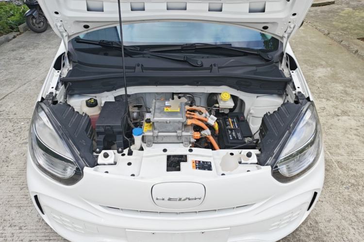Used Roewe Clever 2022 311km QiQi BoBo Edition Engine Bay