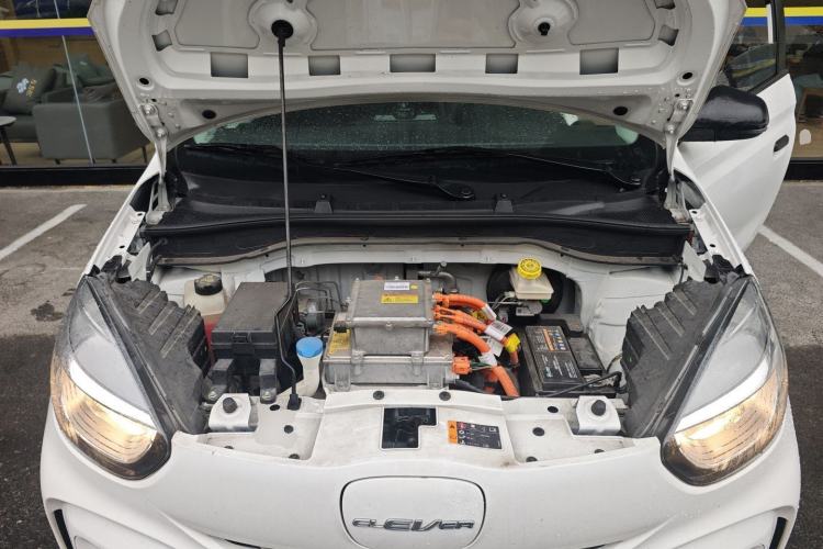 Used Roewe Clever 2022 311km QiQi BoBo Edition Engine Bay