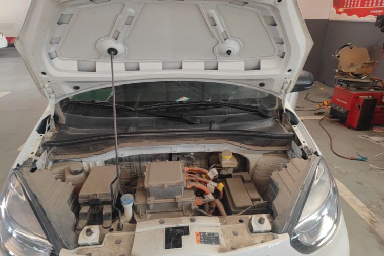Used Roewe Clever 2022 311km QiQi BoBo Edition Engine Bay