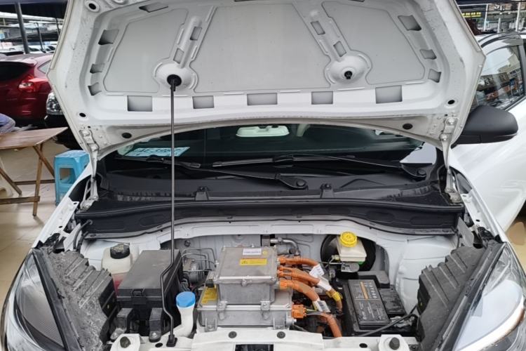 Used Roewe Clever 2022 311km QiQi BoBo Edition Engine Bay