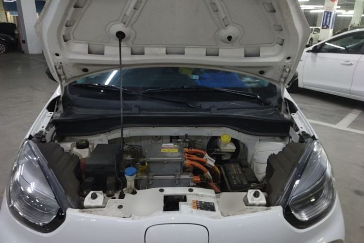 Used Roewe Clever 2022 311km QiQi BoBo Edition Engine Bay