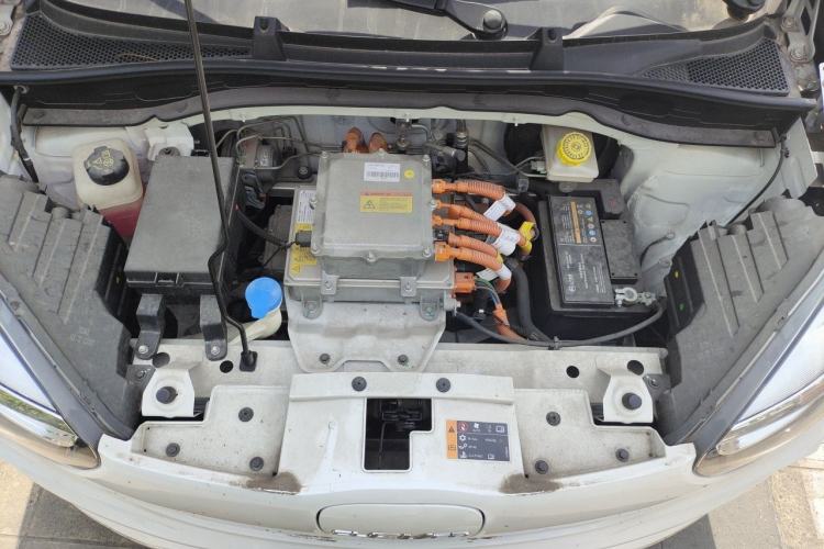 Used Roewe Clever 2022 311km QiQi BoBo Edition Engine Bay