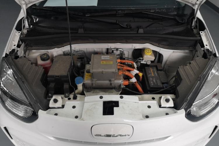 Used Roewe Clever 2022 311km QiQi BoBo Edition Engine Bay