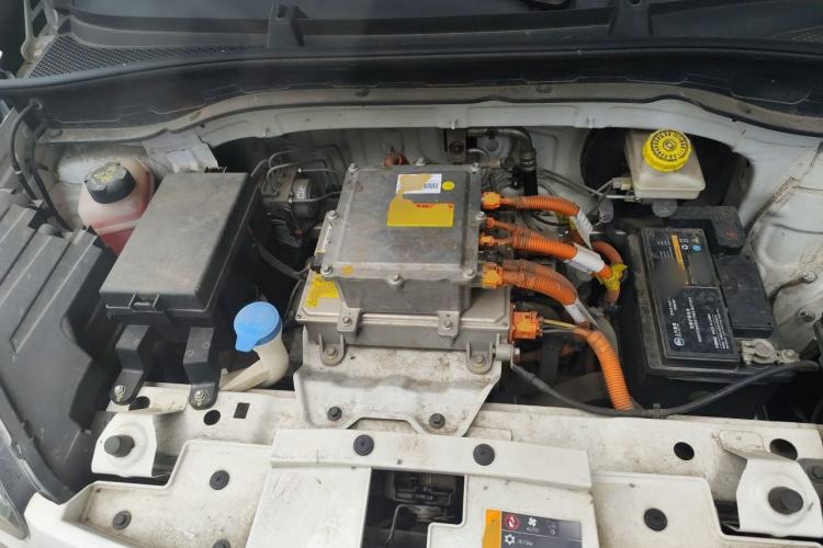 Used Roewe Clever 2022 311km QiQi BoBo Edition Engine Bay
