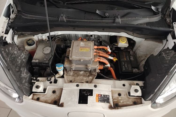 Used Roewe Clever 2022 311km QiQi BoBo Edition Engine Bay