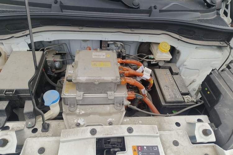 Used Roewe Clever 2022 311km QiQi BoBo Edition Engine Bay