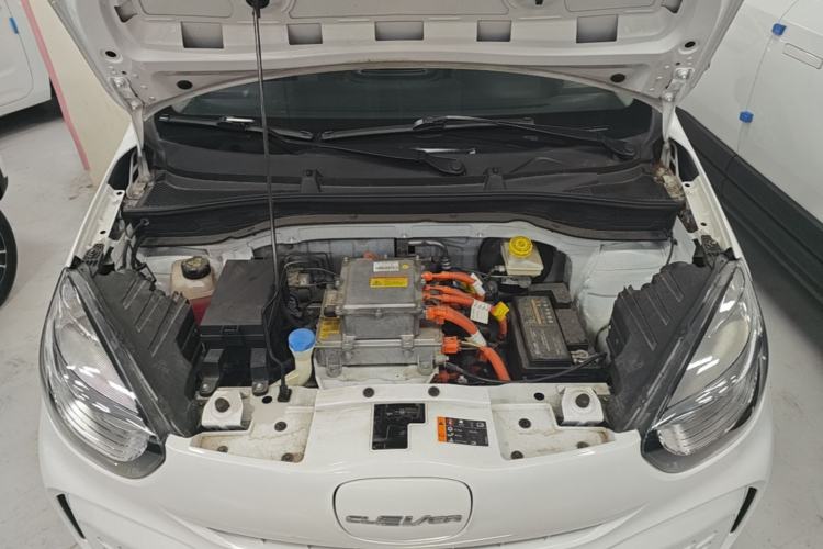 Used Roewe Clever 2022 311km QiQi BoBo Edition Engine Bay