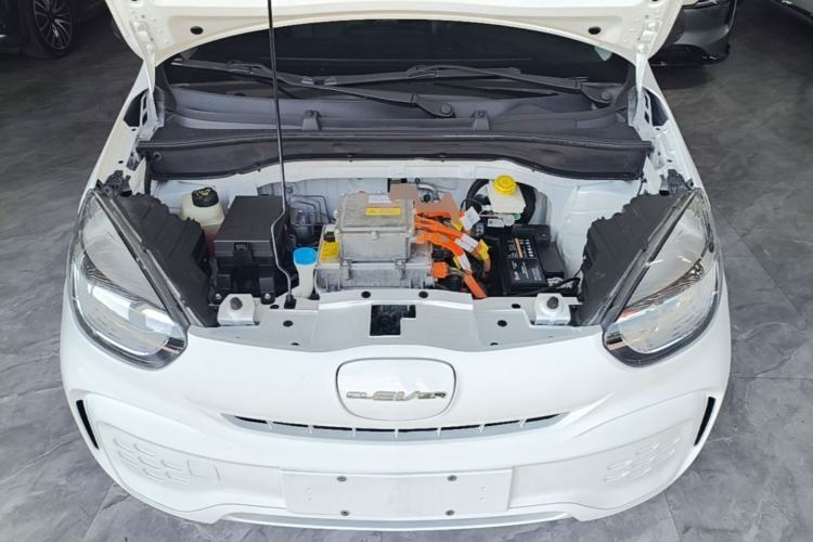 Used Roewe Clever 2022 311km QiQi BoBo Edition Engine Bay