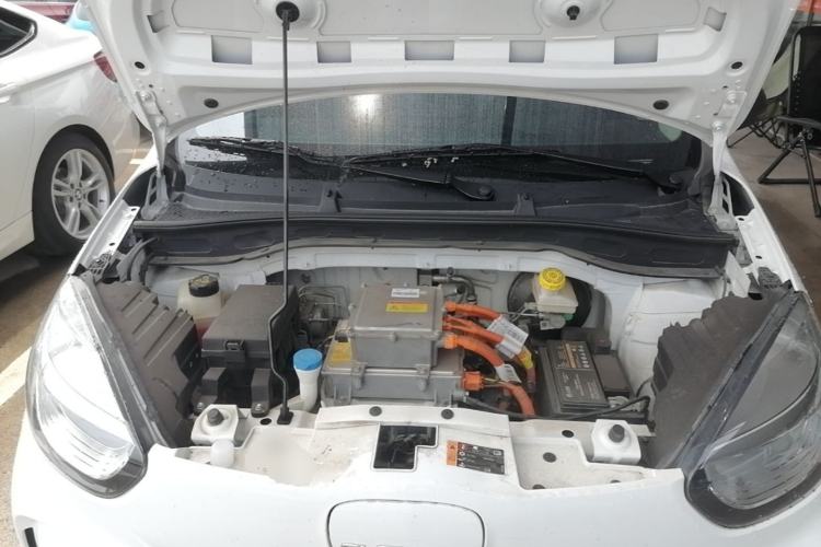 Used Roewe Clever 2022 311km QiQi BoBo Edition Engine Bay