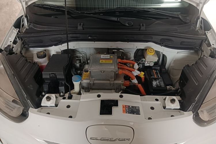 Used Roewe Clever 2022 311km QiQi BoBo Edition Engine Bay