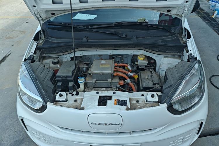 Used Roewe Clever 2022 311km QiQi BoBo Edition Engine Bay