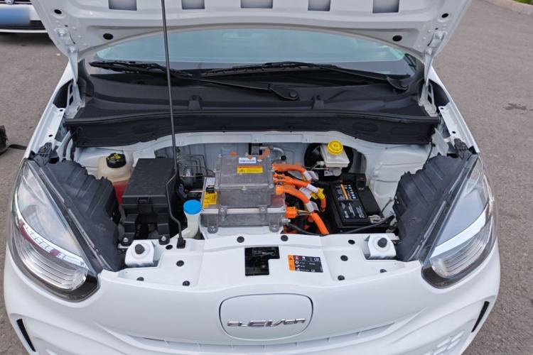 Used Roewe Clever 2022 311km QiQi BoBo Edition Engine Bay