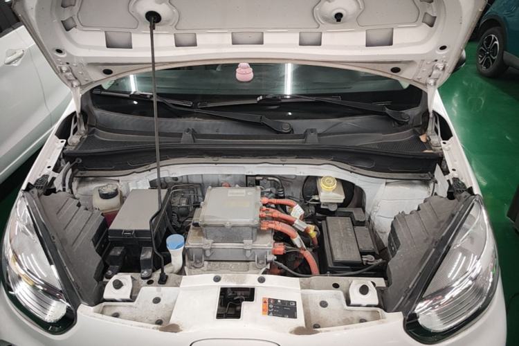 Used Roewe Clever 2022 311km QiQi BoBo Edition Engine Bay