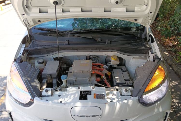 Used Roewe Clever 2022 311km QiQi BoBo Edition Engine Bay
