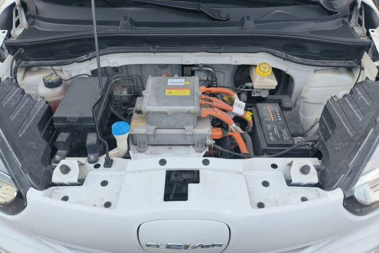 Used Roewe Clever 2022 311km QiQi BoBo Edition Engine Bay