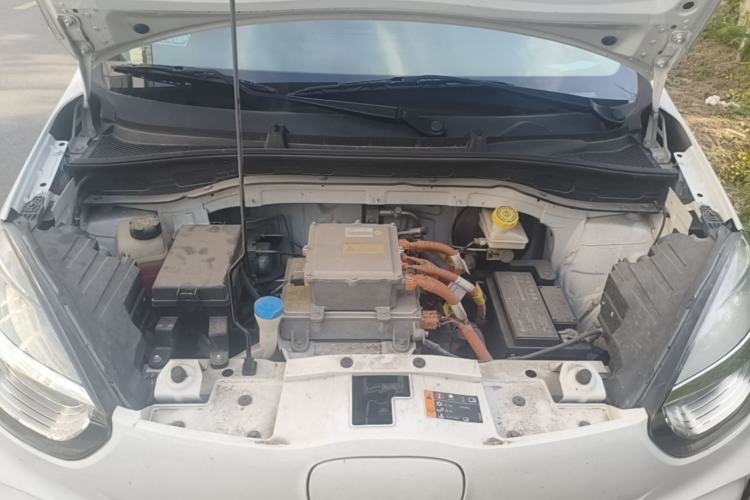 Used Roewe Clever 2022 311km QiQi BoBo Edition Engine Bay