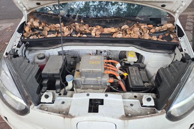 Used Roewe Clever 2022 311km QiQi BoBo Edition Engine Bay
