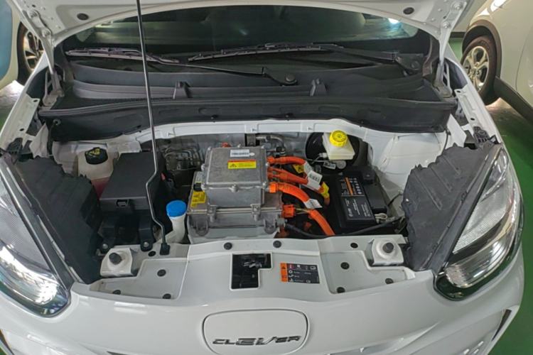 Used Roewe Clever 2022 311km QiQi BoBo Edition Engine Bay