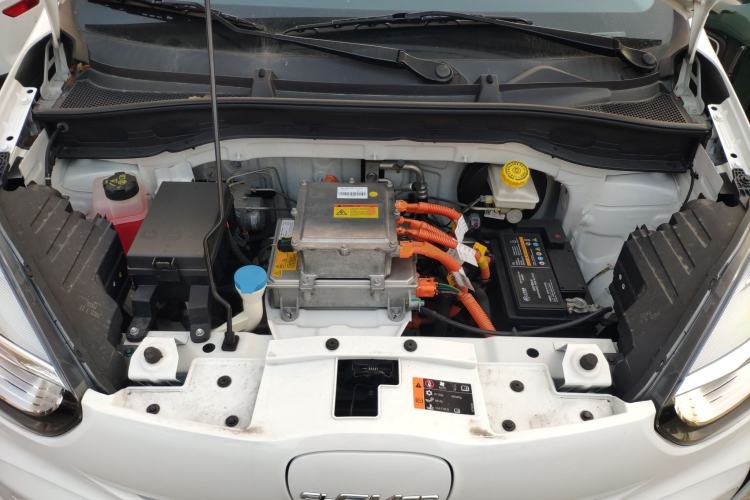 Used Roewe Clever 2022 311km QiQi BoBo Edition Engine Bay